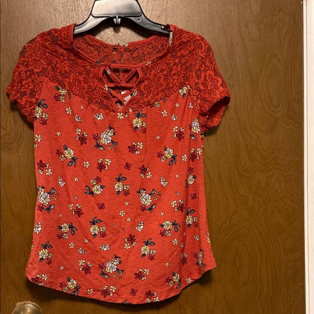 No Boundaries orange floral top with lace detail Size XL(15-17)